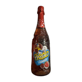 Piccolo Strawberry Flavored Carbonated Drink, Polish Soda 750ml (25.4fl oz)